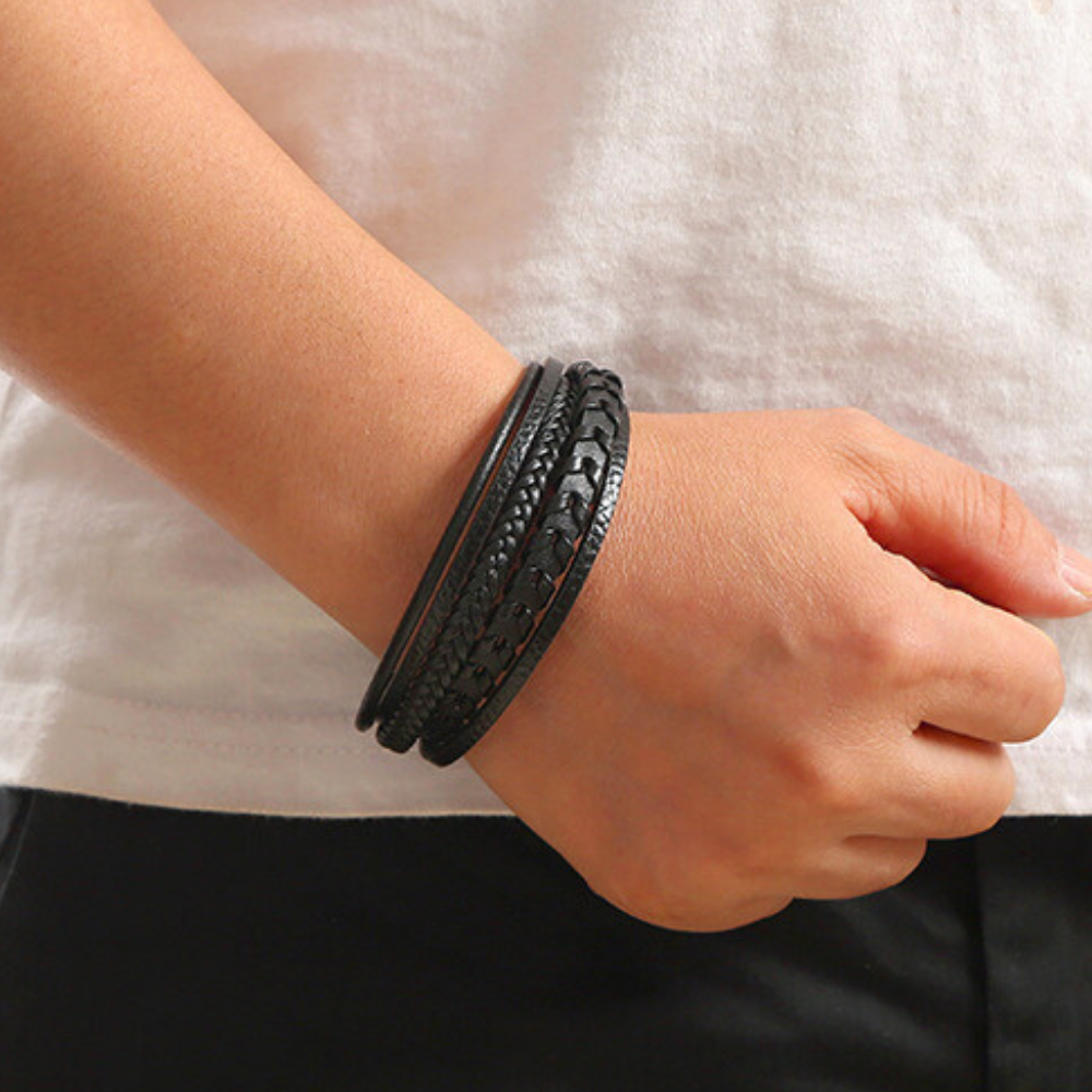 Siyaje | Bracelet viking en cuir tressé