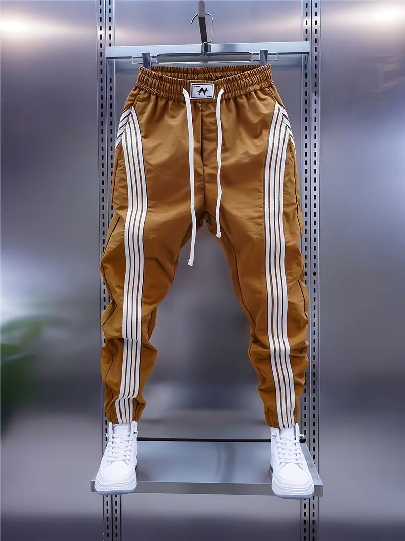 Siyaje | Pantalon cargo à ourlets avec empiècements à patchs