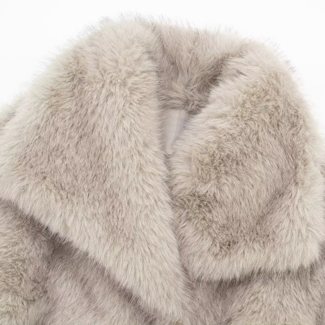 Siyaje | Manteau en fausse fourrure