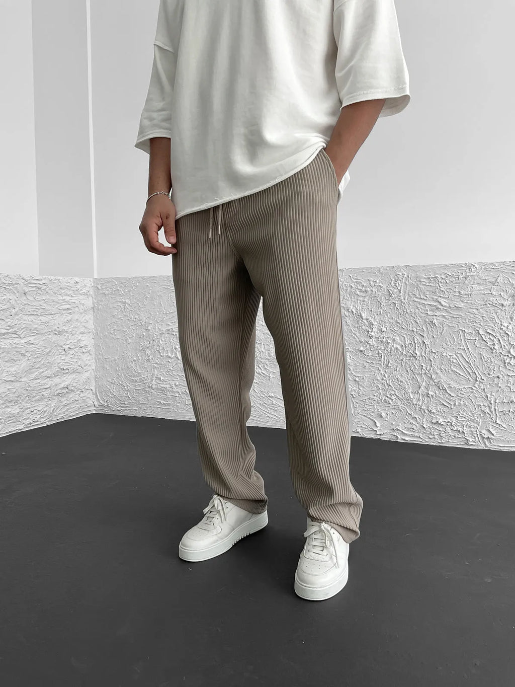 Siyaje | Pantalon côtelé coupe décontractée