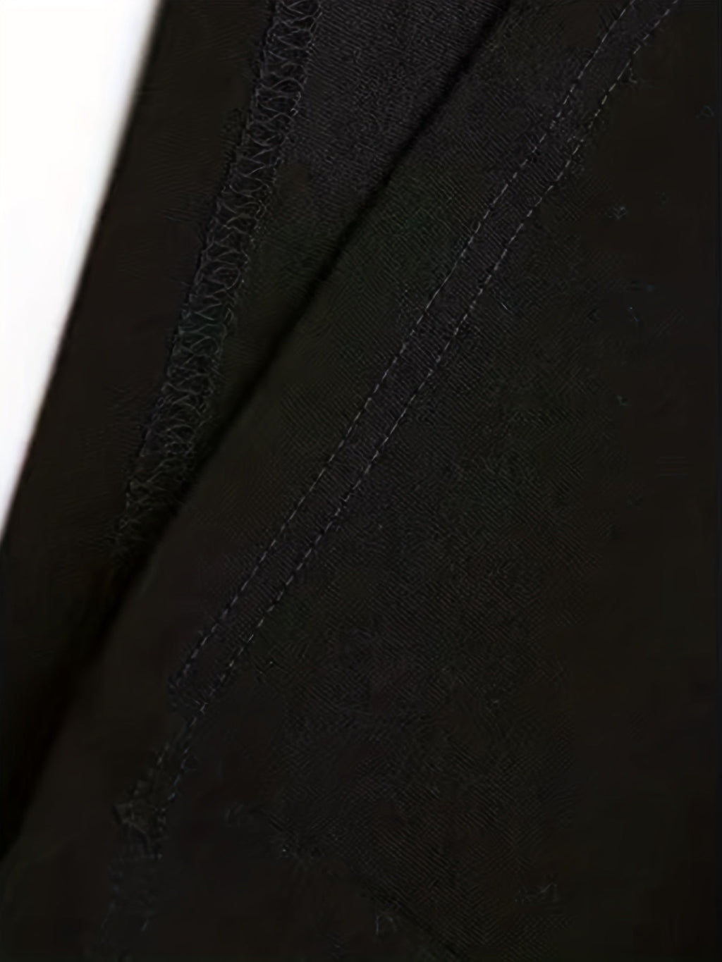 Siyaje | T-shirt élégant à col rond avec imprimé graphique