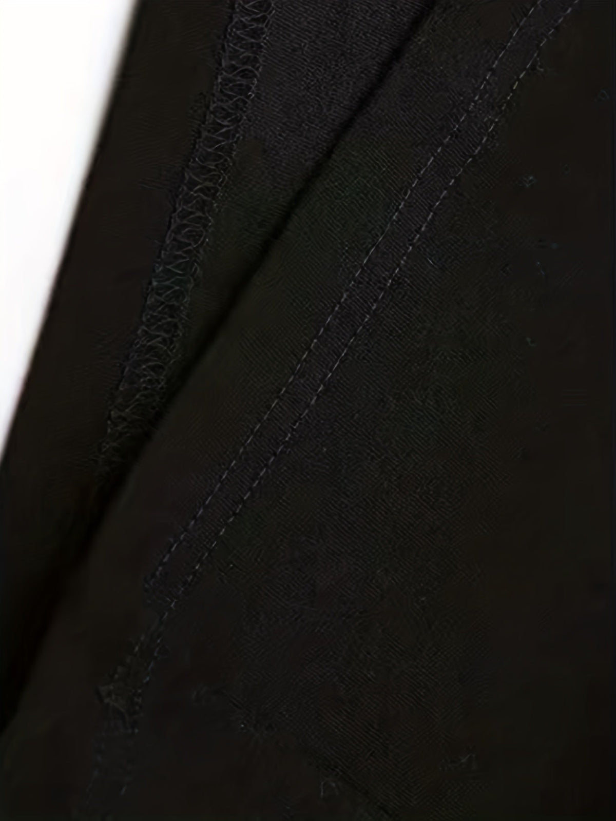 Siyaje | T-shirt élégant à col rond avec imprimé graphique