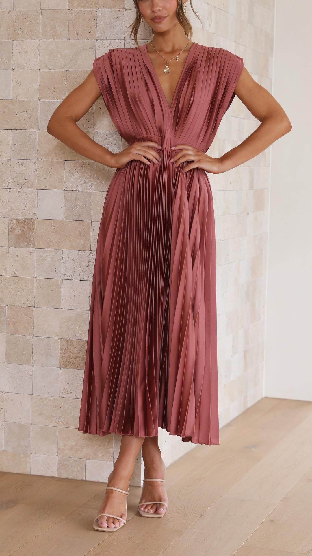 Siyaje | Robe plissée élégante