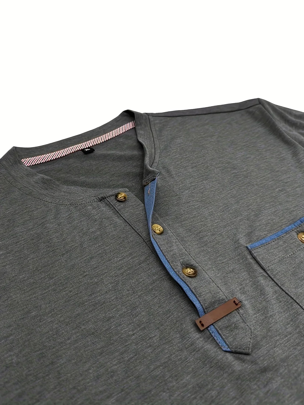 Siyaje | T-shirt col rond élégant avec poche
